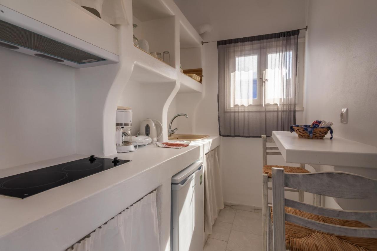 Polyegos View Hotel Полония Екстериор снимка