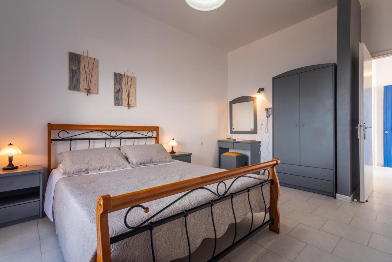 Polyegos View Hotel Полония Екстериор снимка
