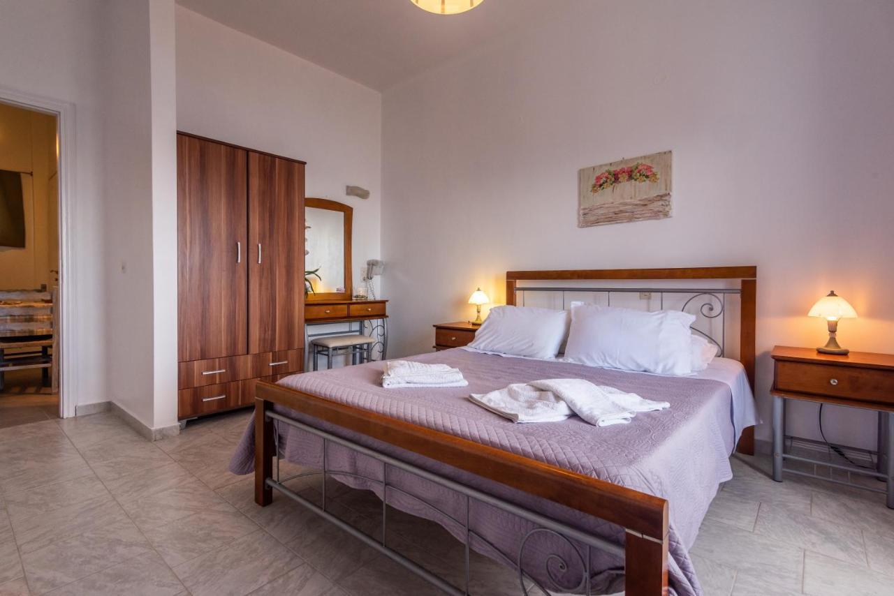 Polyegos View Hotel Полония Екстериор снимка